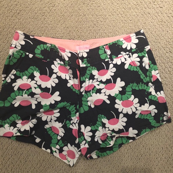 Lilly Pulitzer summer shorts - Picture 2 of 4